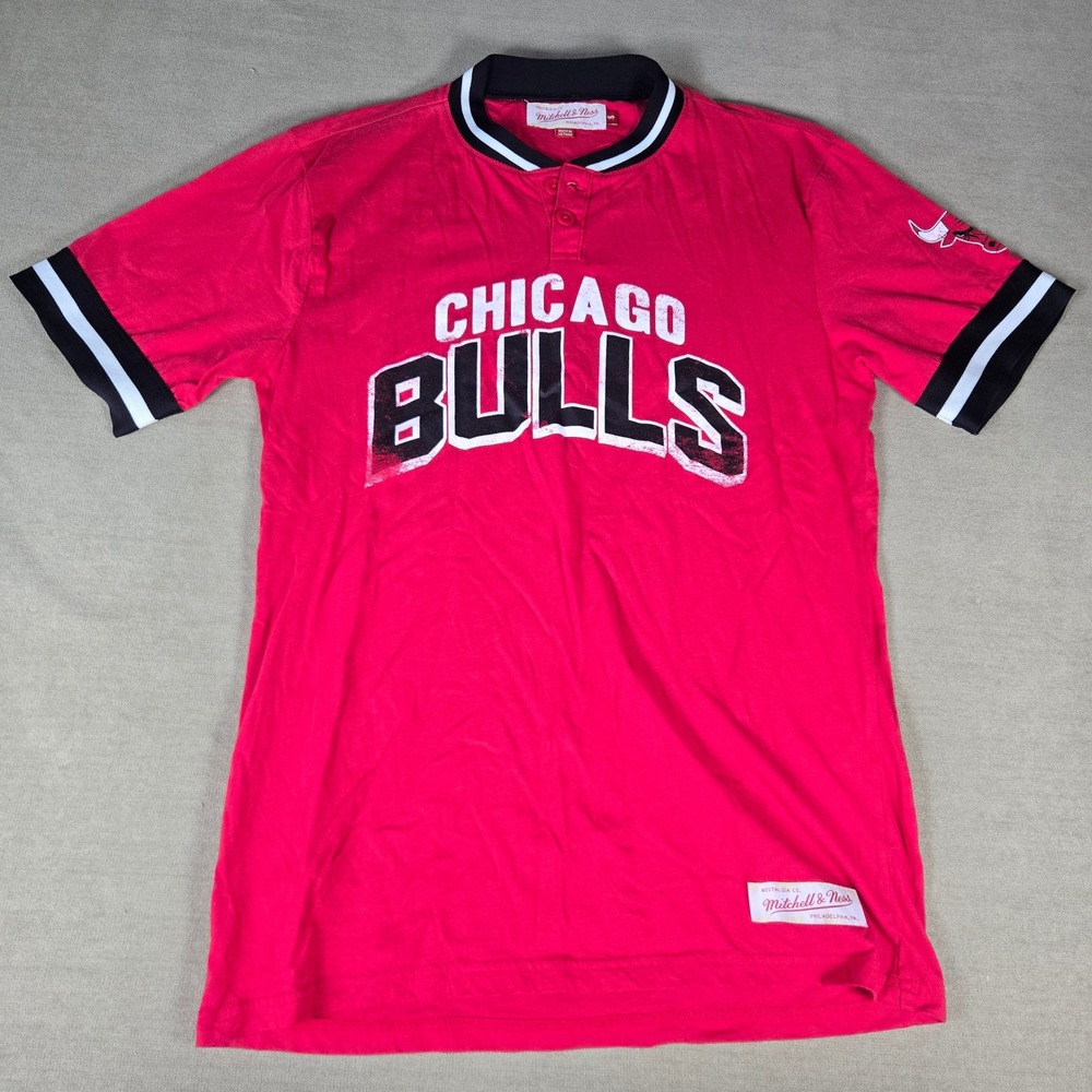 Mitchell & Ness Chicago Bulls Henley T-Shirt NBA Basketball Red Small Distressed